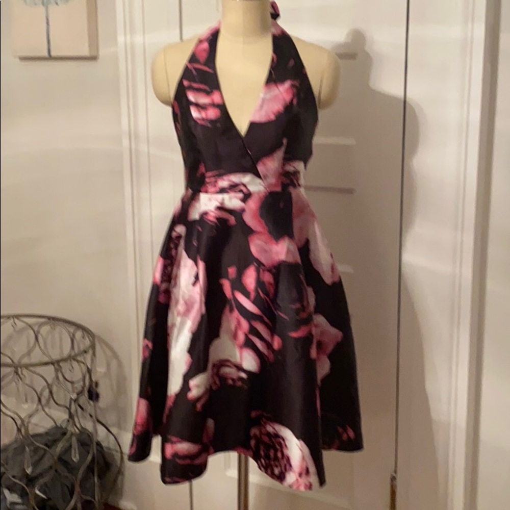 Aline floral sleeveless halter style